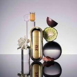 Carolina Herrera 212 VIP / Eau de Parfum / EDP - 80 ml / 2.7 oz