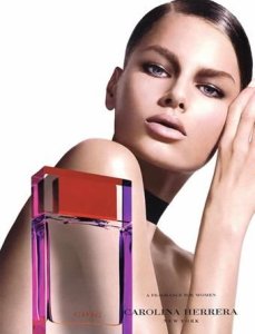 Carolina Herrera Chic / Eau de Parfum / EDP - 80 ml / 2.7 oz