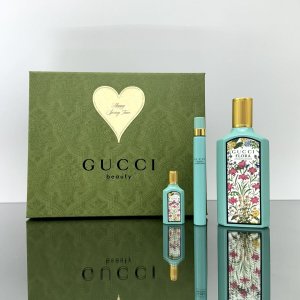 Estuche Gucci Flora Gorgeous Jasmine / Eau de Parfum / EDP - 100 ml / 3.4 oz 3 PZAS
