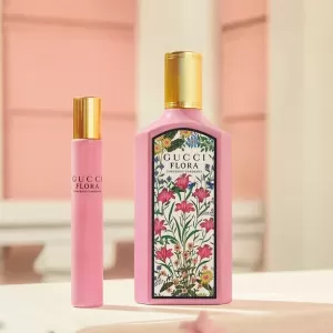 Estuche Gucci Flora Gorgeous Gardenia EDP  2 Piezas